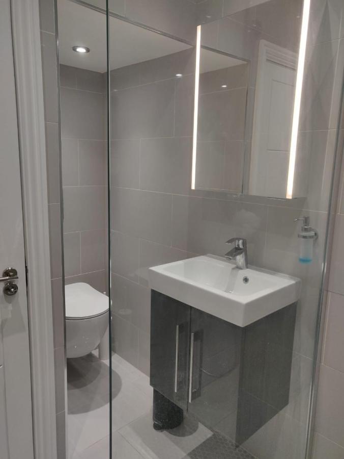 Stunning Double Room In Harrow Wembley - Khoob House London Exterior photo